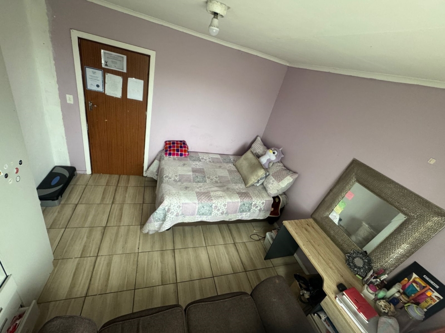 5 Bedroom Property for Sale in Amalinda Eastern Cape